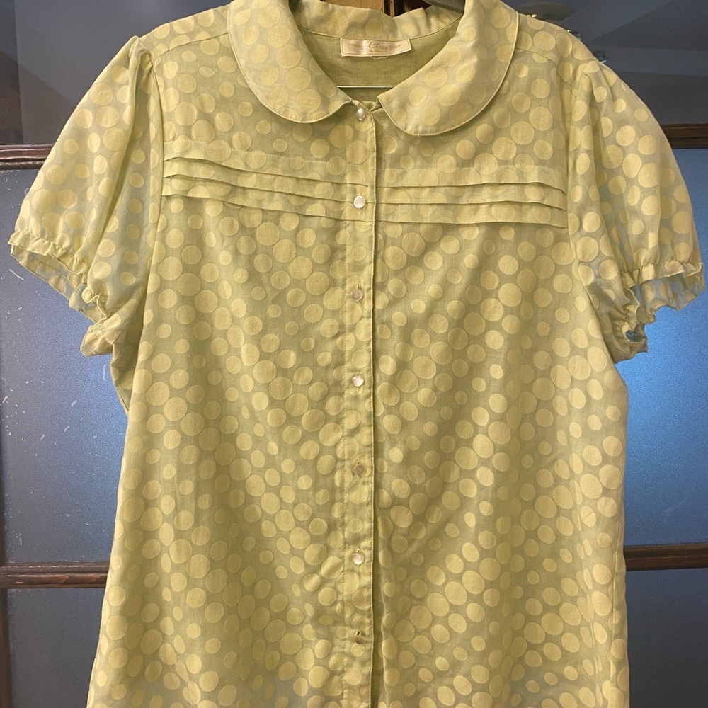 Vintage 90s does 50s polka dot blouse